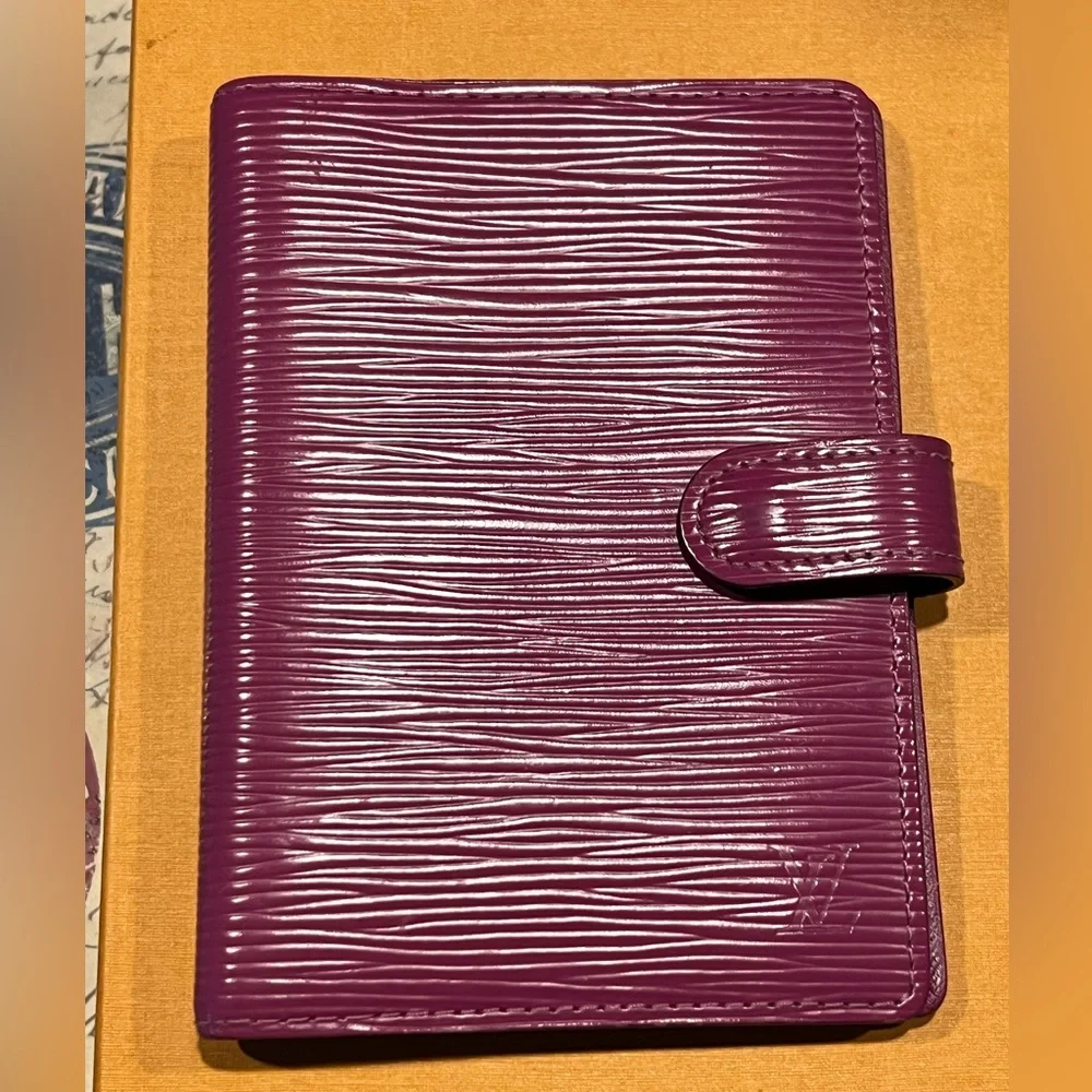 Louis Vuitton Raspberry Fuchsia Leather Epi Agenda PM Cover Notebook Planner EUC